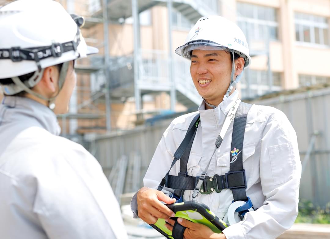 現場作業を行う様子